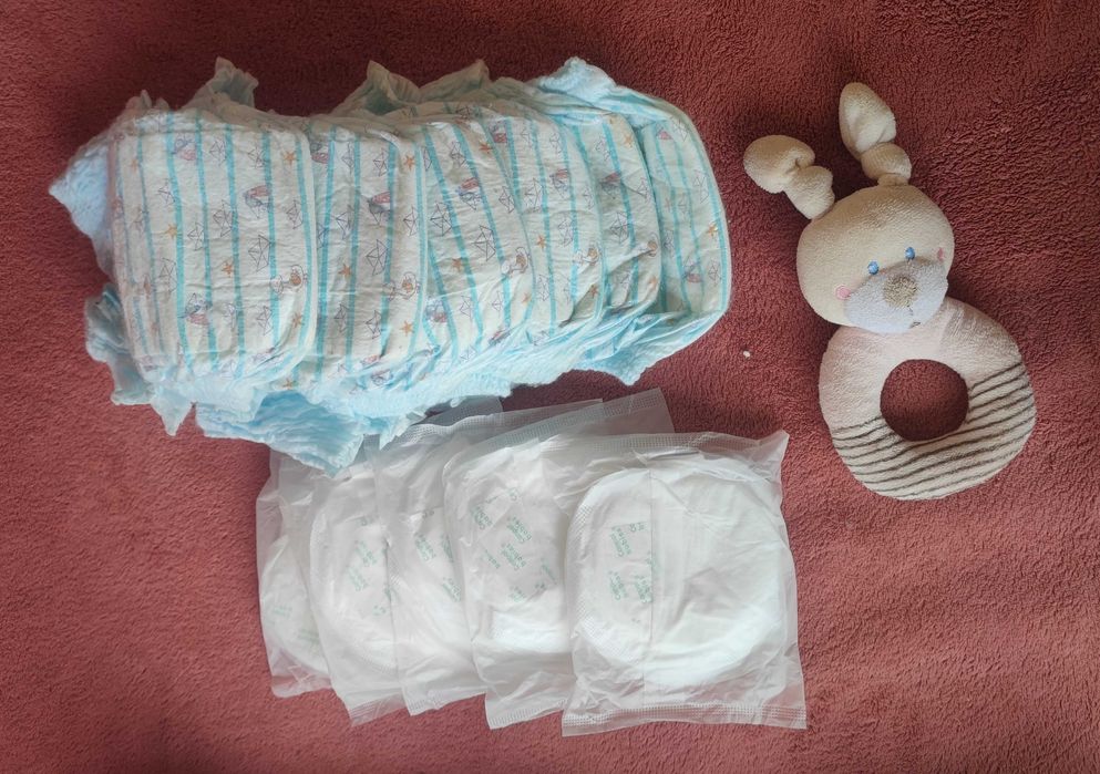 pieluchy "3" +wkładki laktacyjne+ pieluchy do pływania+ pluszak