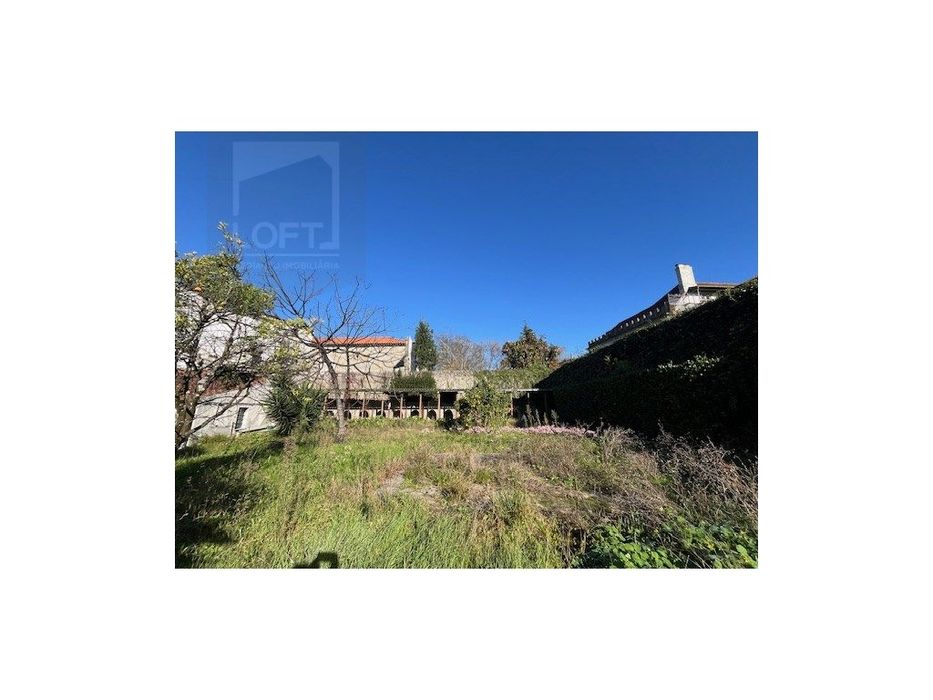 Moradia c/ Jardim Grande no Centro de Guimarães