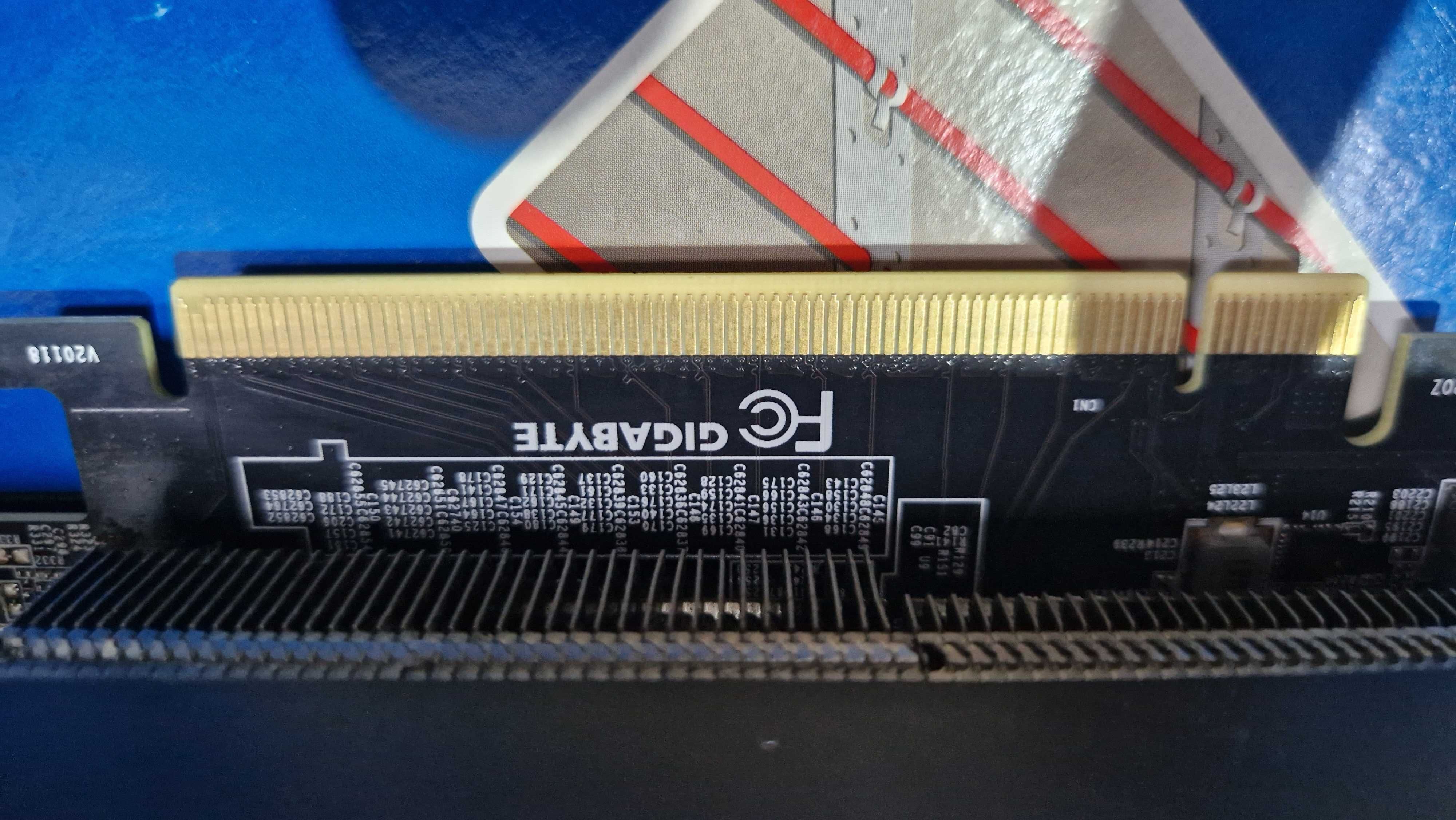 Gigabyte RTX 3070 Aorus з коробкою