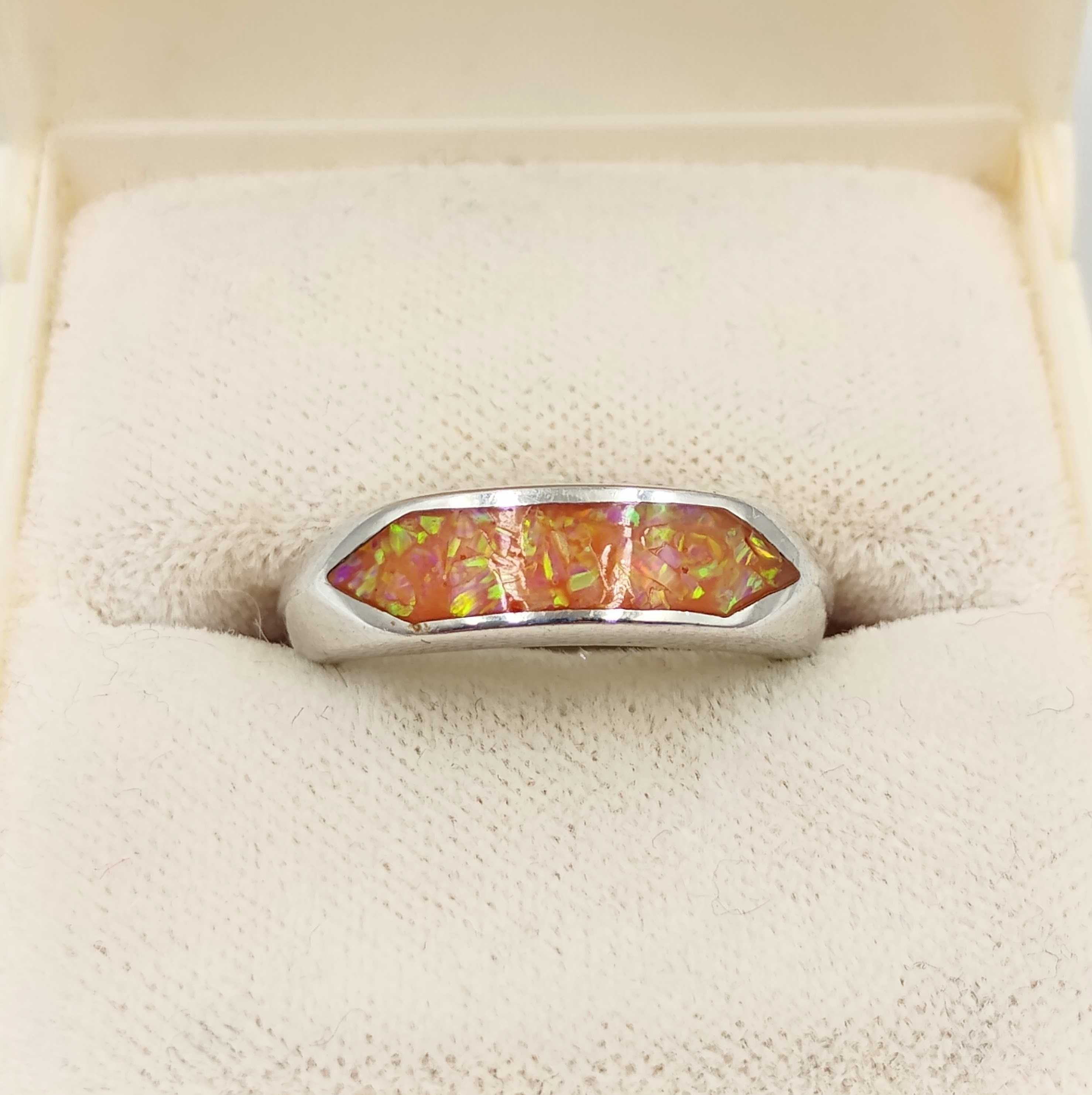 Pierścionek srebro 925 opal pomarańczowy srebrny rodowany design
