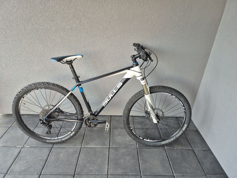 Продам алюмінієвий ровер bulls