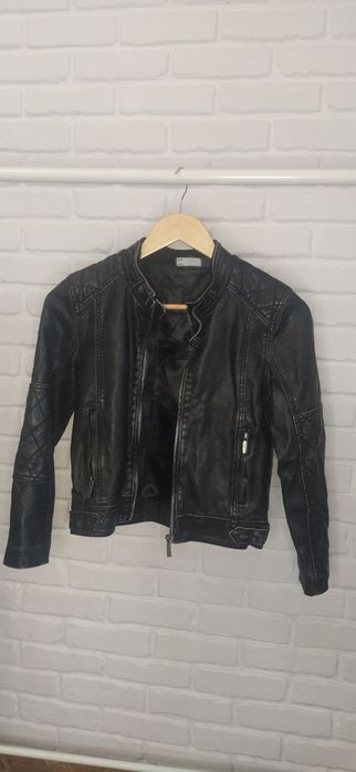 Шкіряна курточка