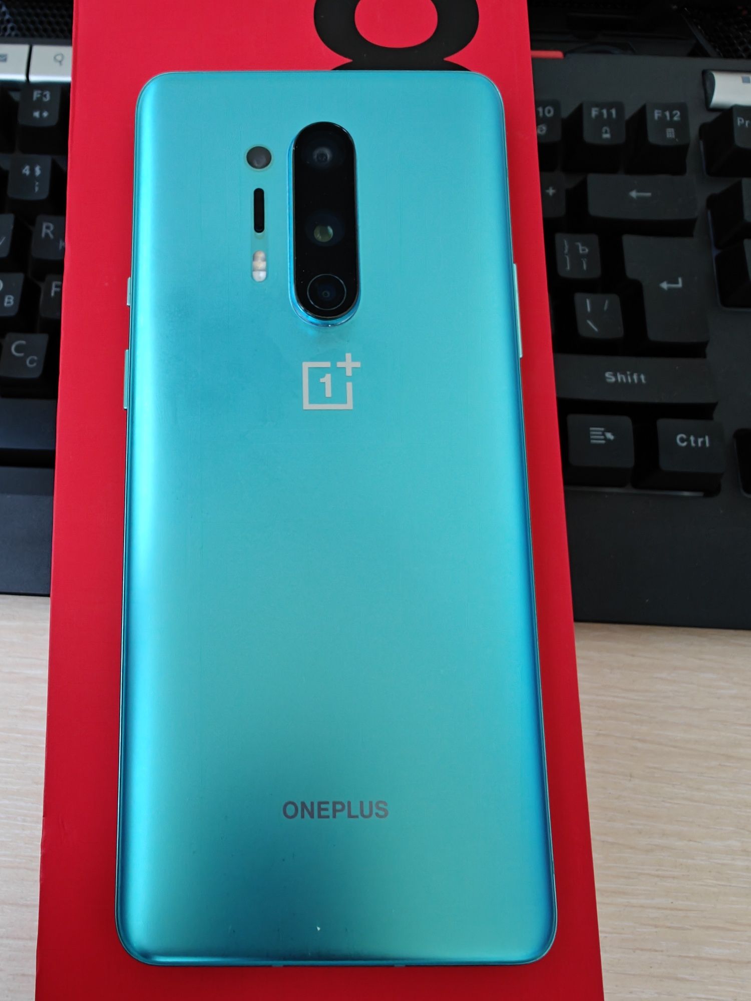 OnePlus 8 pro 12/256