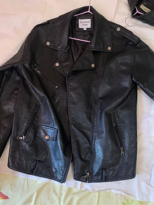 Шкіряна куртка (штучна шкіра)