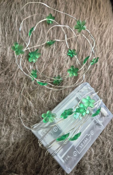 Światełka choinkowe, mini łańcuch Led,  zielone kwiatuszki 30szt