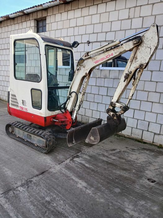 Minikoparka TAKEUCHI TB016