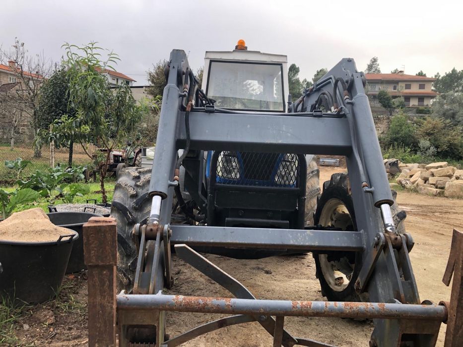 Trator Newholland TN95A