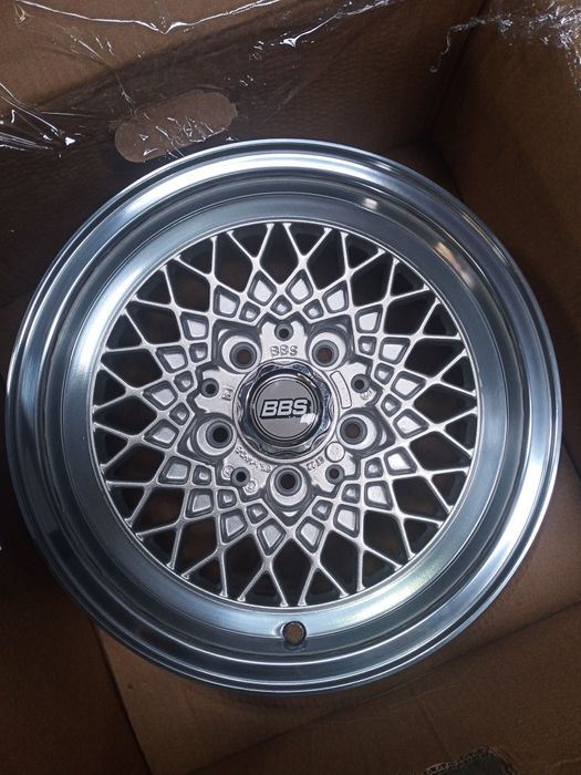 Jantes BBS Mahle 14 6,5J ET22 5x112

Mercedes SL R107 * W107