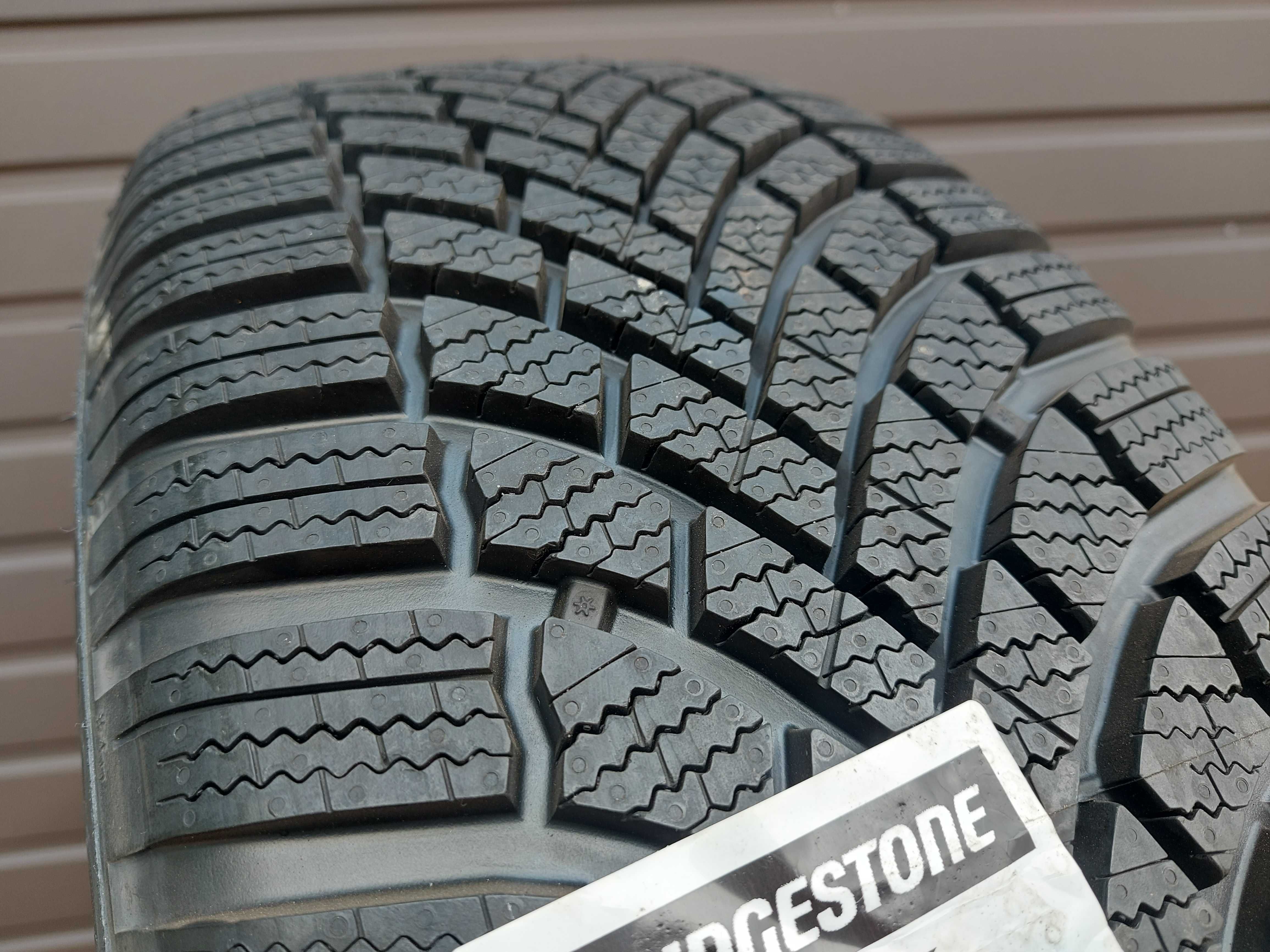 Opony 4x 235/60R18 107H XL Bridgestone Blizzak LM005 SUV 4x4 / Nowe