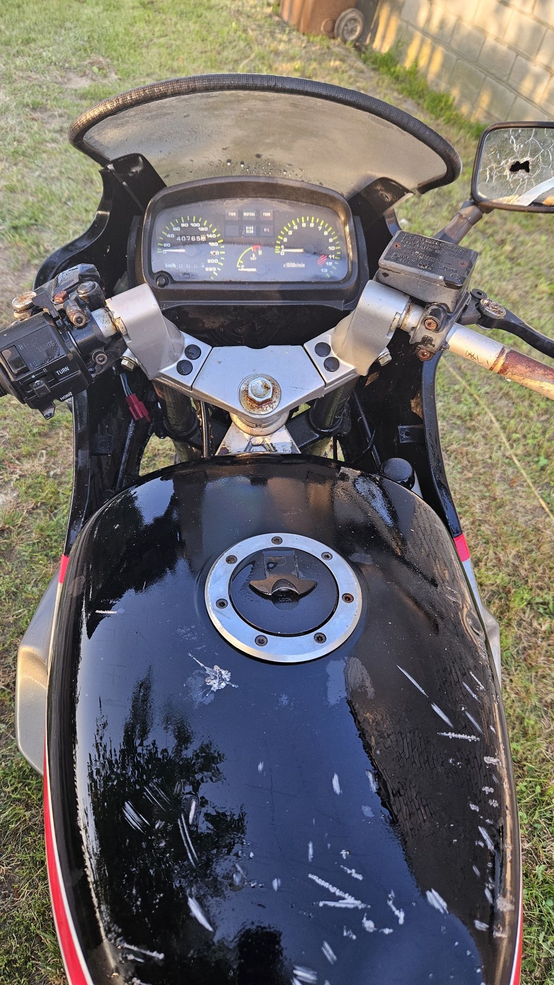 Kawasaki  GPZ 500 rama części