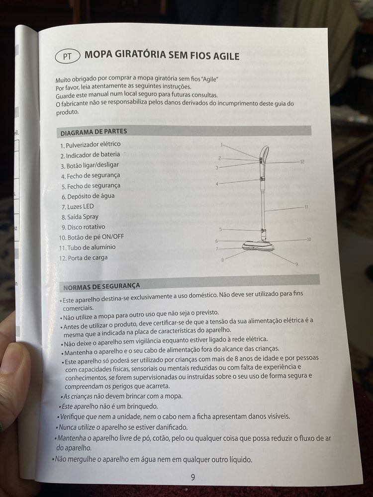 Mopa giratoria sem fios e com assessorios