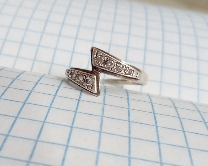 Вінтажне Кольцо з каменями. Срібло. Розмір 17. Вінтаж