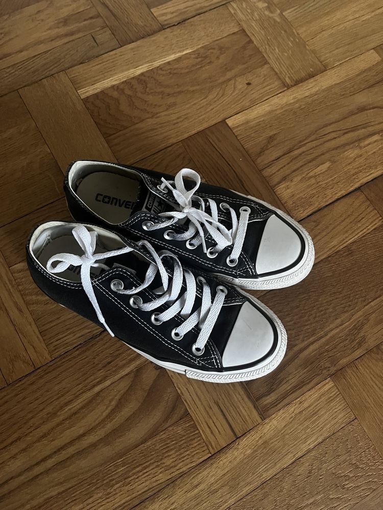 Czarne trampki Converse