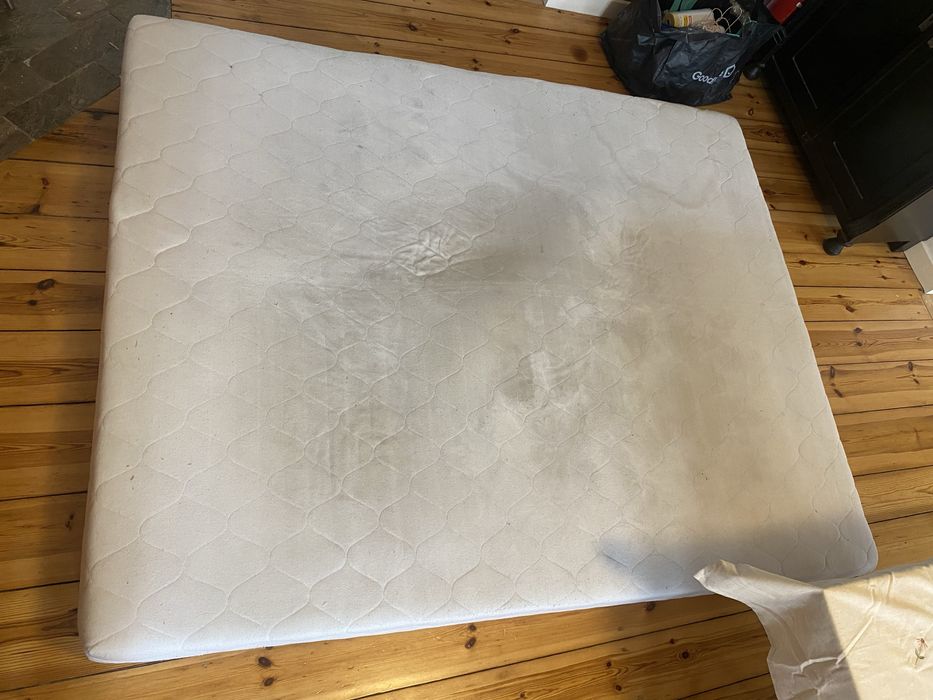 Materac 160x200 oddam za darmo