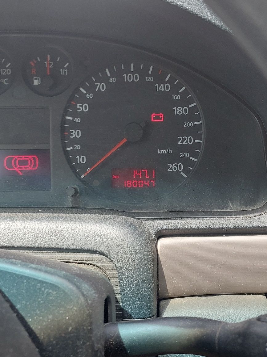 Audi A4B5 1.9 tdi. Stan super, przebieg tylko 180000