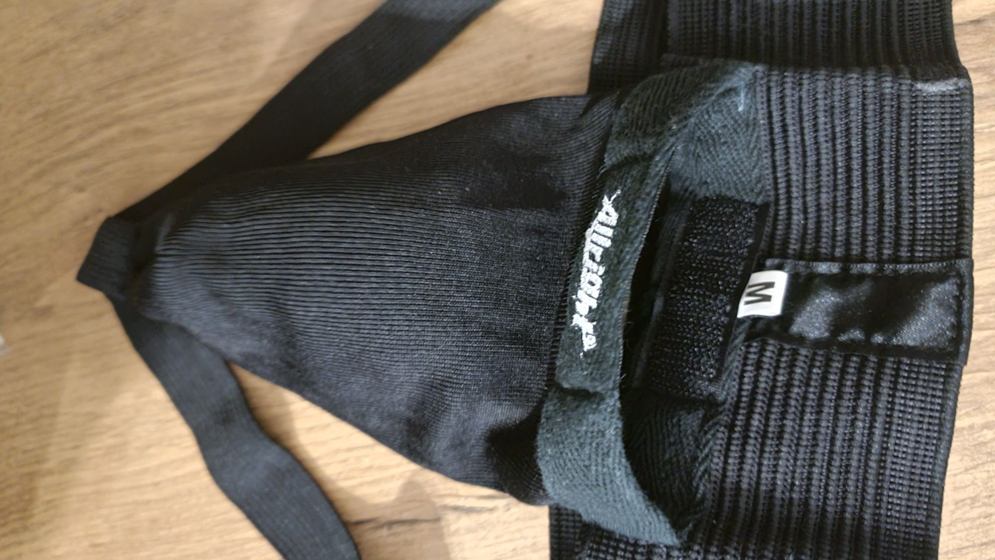 Ochraniacz na jaja (muay-thai, MMA)