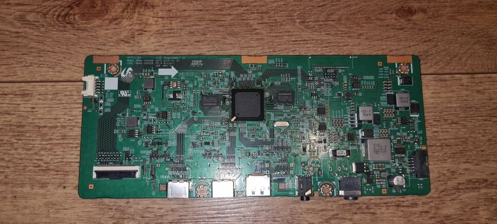 Телевизор philips  и монитор Samsung 4k разборка