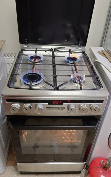 Плита комбінована, газова, електрична