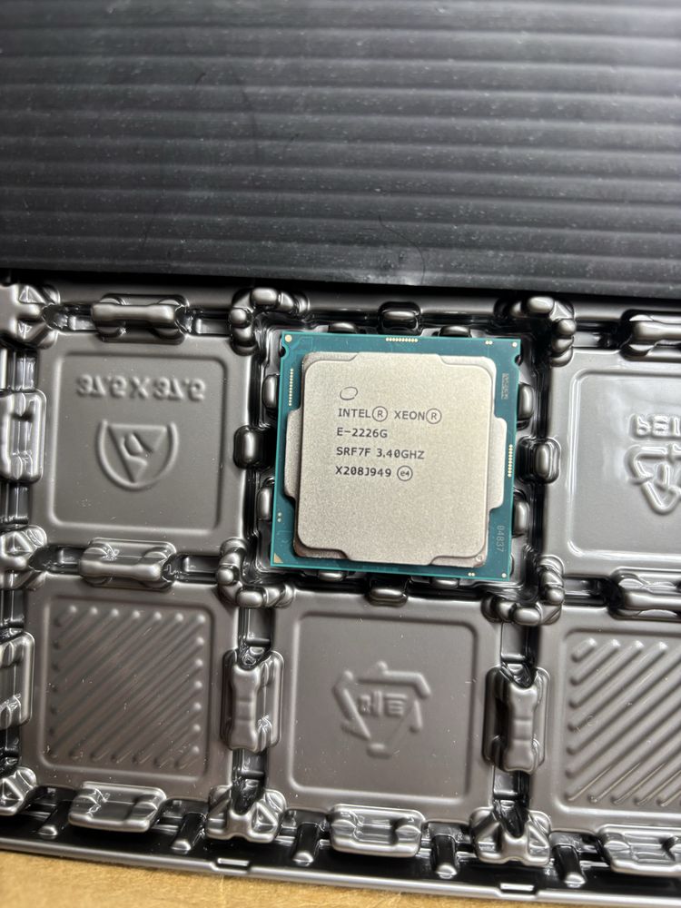 Procesor Intel Xeon E-2226G 6c/6t 3.40GHz 12MB Cache LGA1151 SRF7F