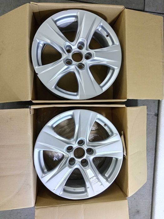 Колісний диск, литий Toyota Rav 4 R17 42611-42820