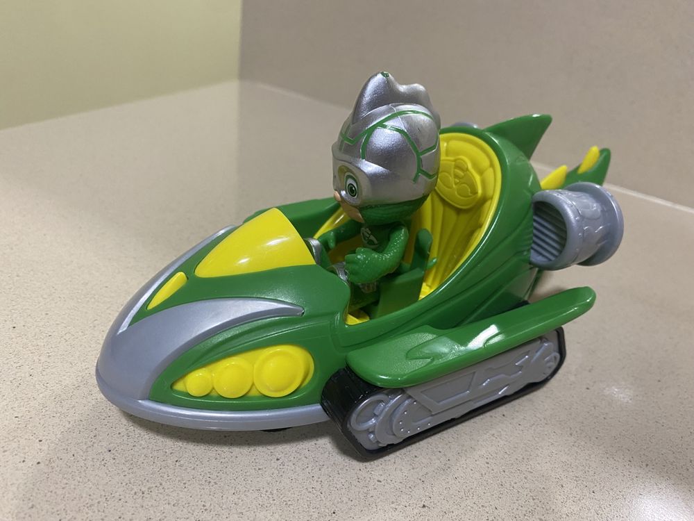 Conjunto Carro com Figura (Gekko) PJ Masks - Como Novo