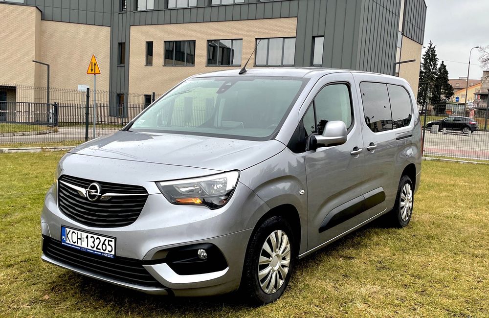 Wynajem Opel Combo XL van 7 osobowy bus wolne terminy narty wakacje