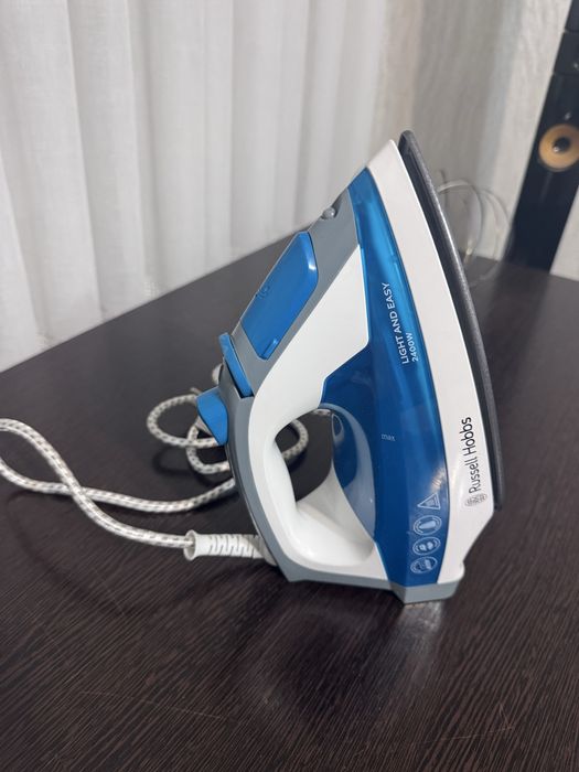 Продається праска Russell Hobbs