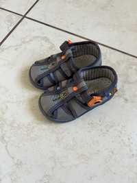 Тапочки- сандалики для  хлопчика 20 розмір