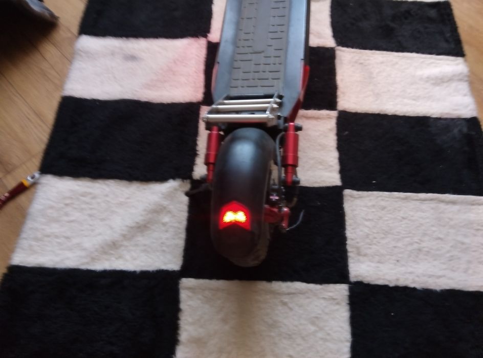 Продам електро самокат