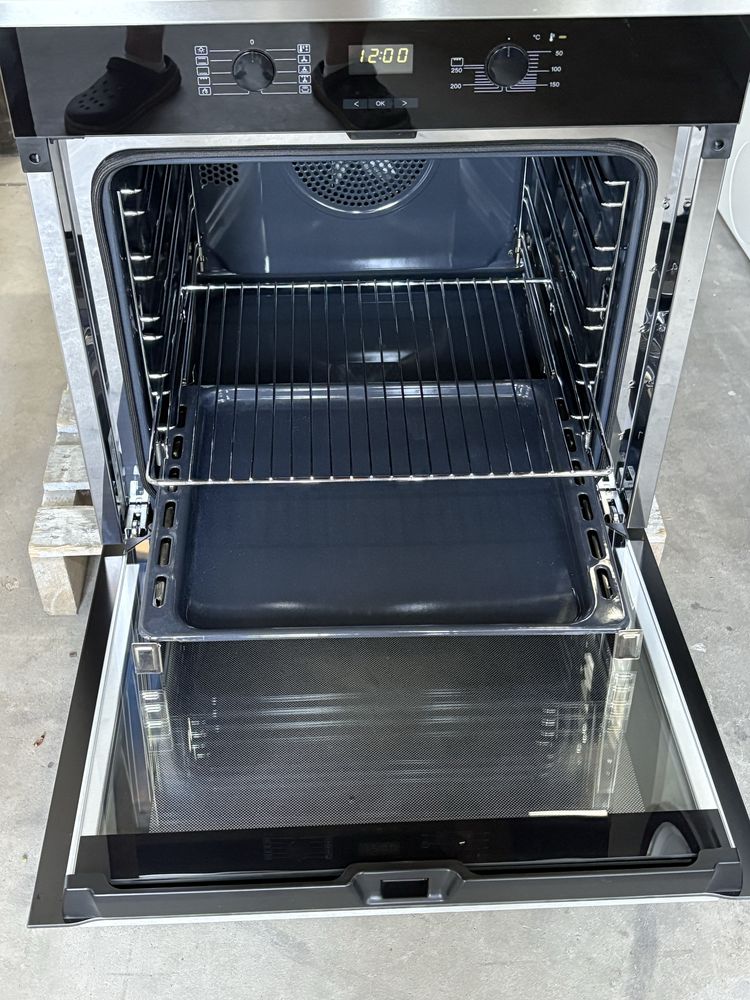 Dуховка Miele H 2566 BP Built-In, 76 л, A+, Pyro-Clean, CleanSteel