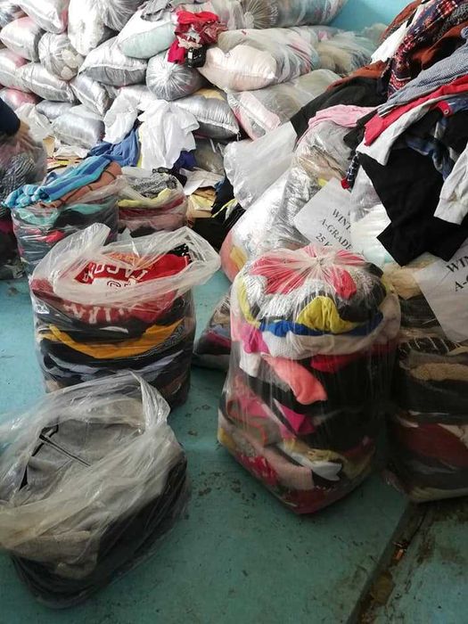 Hurtownia Odzież  używana Sortowana Skandynawia Oryginał filmówki