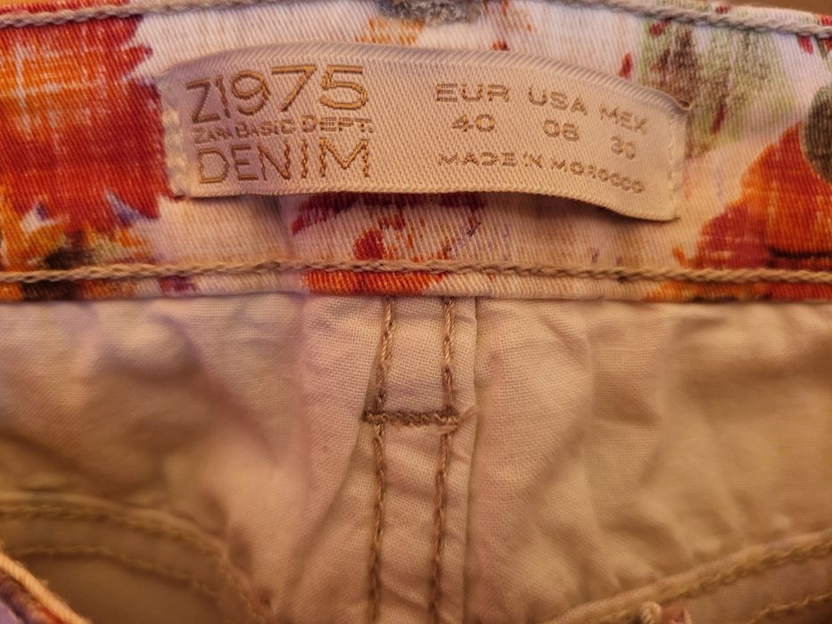 Calças da Zara flores 40