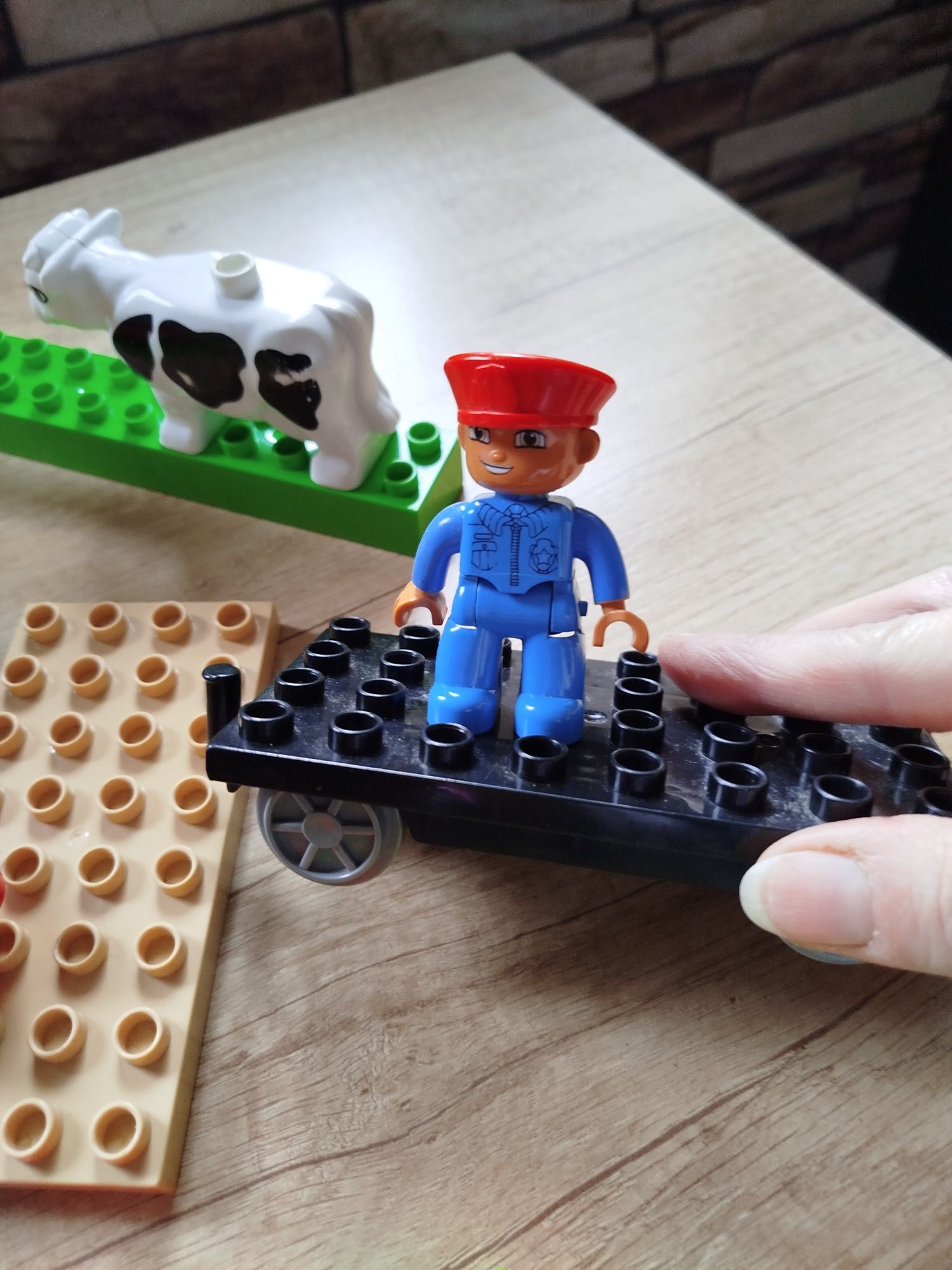 Lego Duplo Farma + gratis  świecąca piłka Mcqueen
