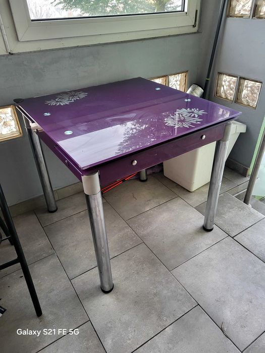 Stół szklany rozkładany