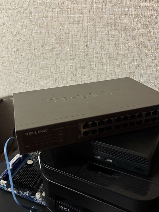 мережевий комутатор (світч) TP-Link TL-SG1024D — 24-портовий