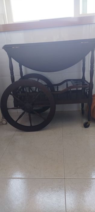 Carrinho de chá antigo