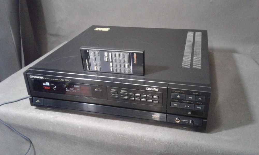 PIONEER CLD- 1200,pilot, odtwarzacz  laser disk