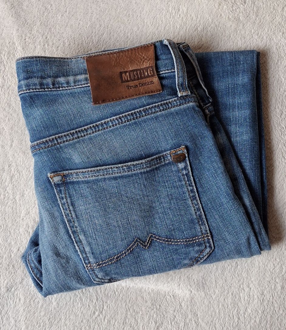 Spodnie jeansy damskie Mustang W 29 L 30 rozmiar M