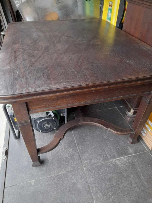 Drewniany stół i kredens/komoda antyk