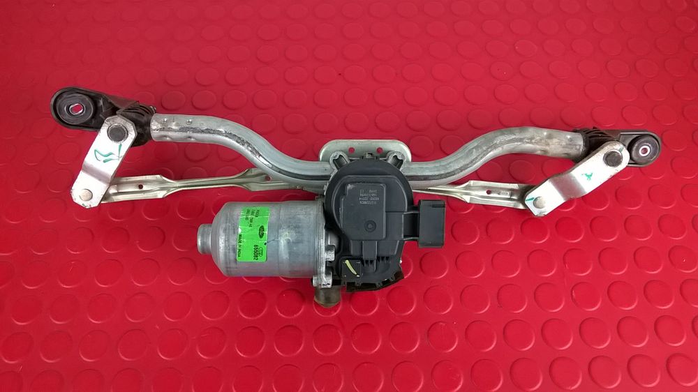 Motor Limpa Vidros Frente - E4B5-17500-AE [FORD KA+]