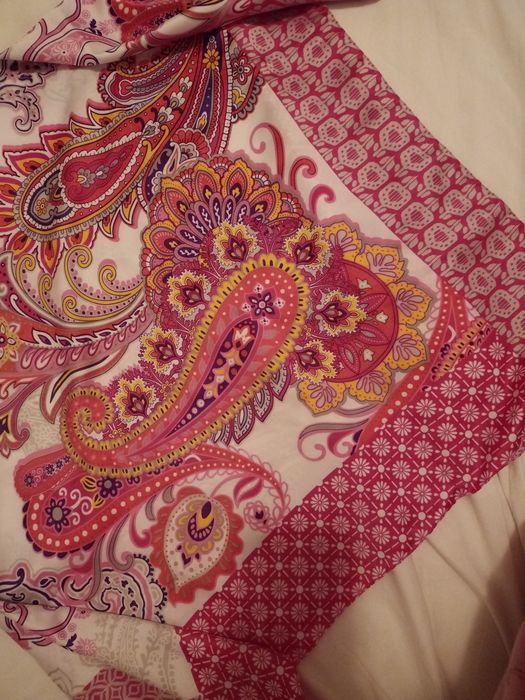 Lenço de senhora quadrado