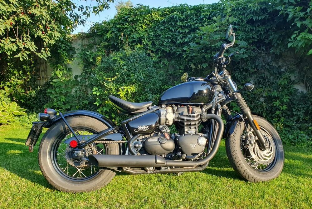 Triumph Bonneville Bobber Black 2020, 8500km