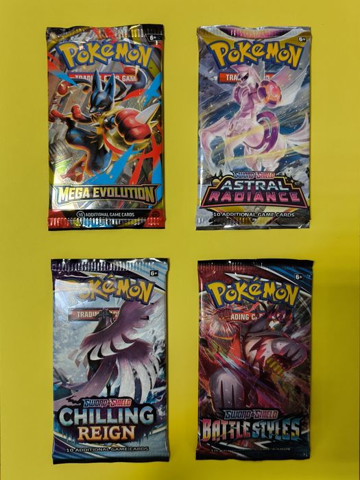 Booster pokémon NOVO - Conjunto de 4 Boosters diferentes