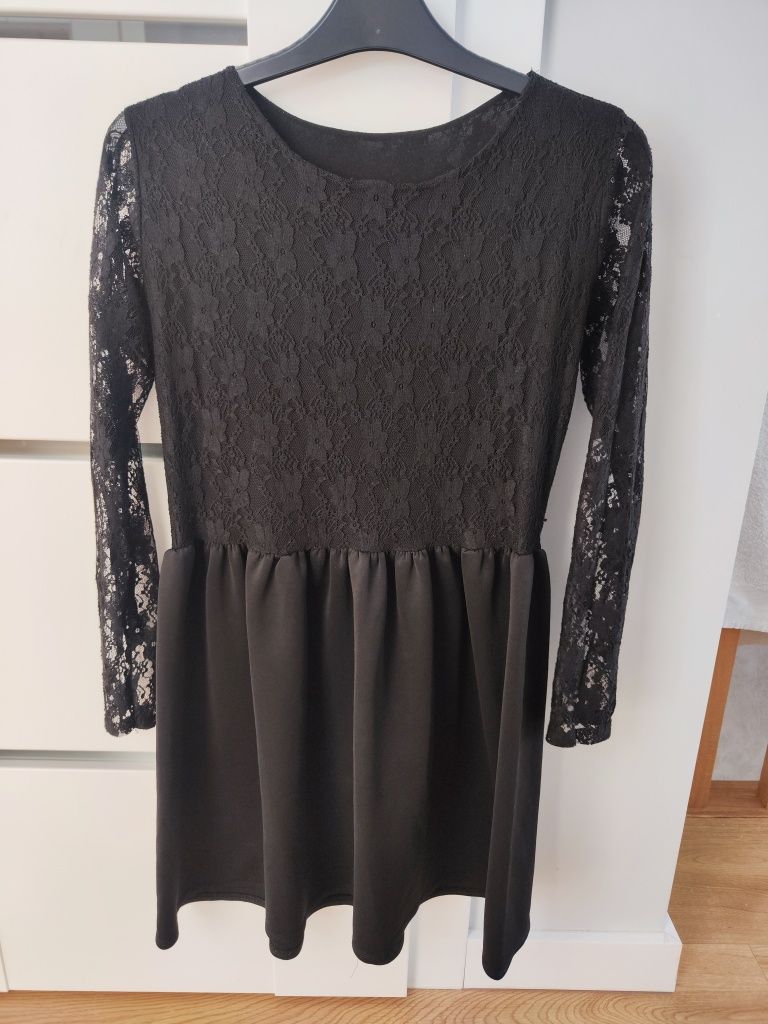 Elegancka czarna sukienka pakuten