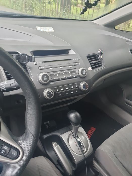 1,8 Хонда Civic 4D LX   америка. Власник 10 років сервіс чеки є.