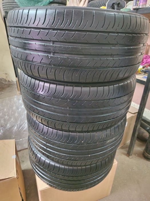 Шины Dunlop 235/45/18
