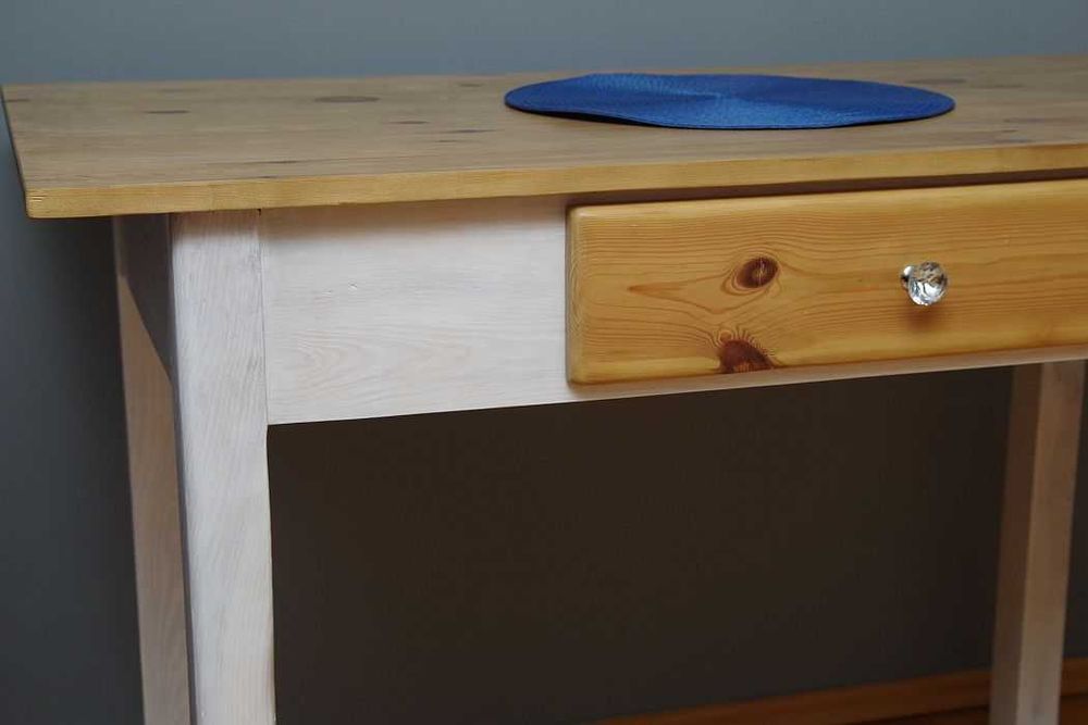 Stary, drewniany stół z szufladą, odnowiony - 120x60cm