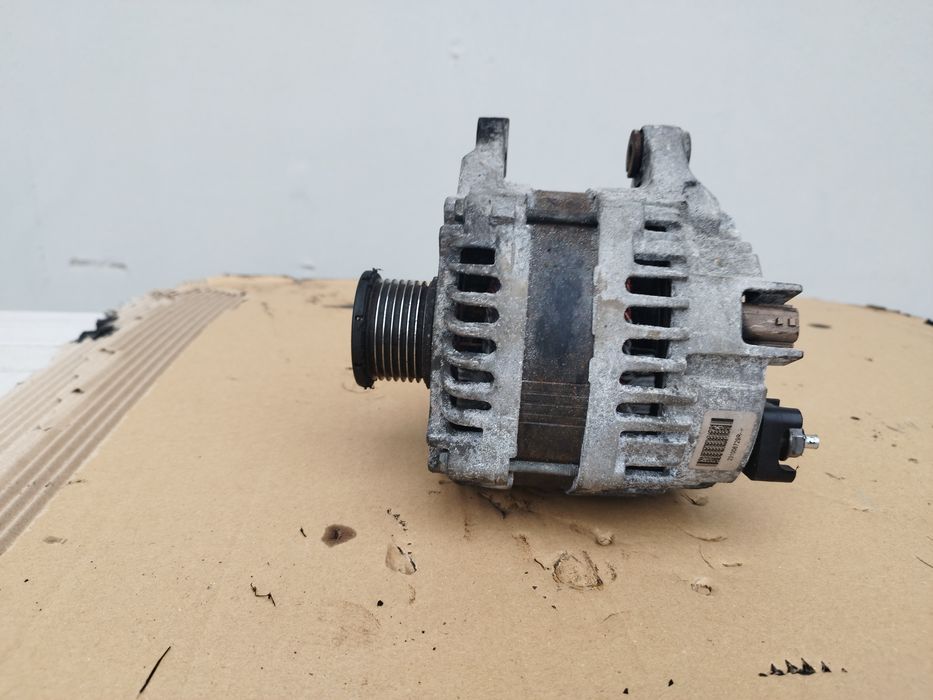 Alternator opel Vivaro 1.6 Trafic bi turbo klima