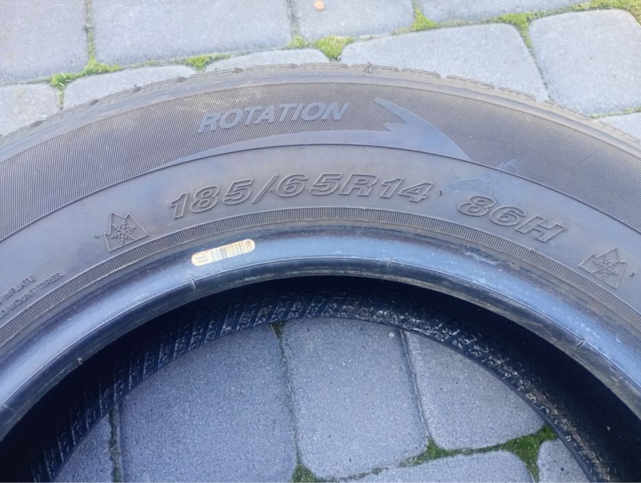 Резина Goodride 185/65R14 комплект зима