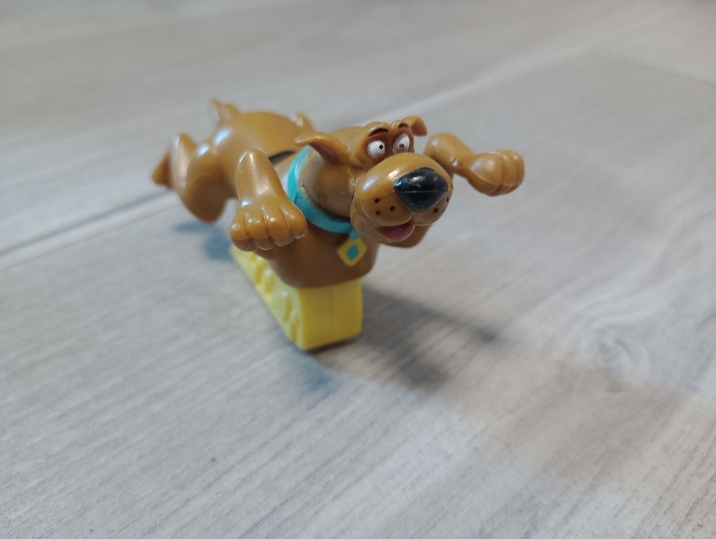 Figurka Scooby-Doo z 1997 firmy Turner